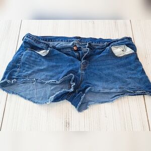 Old Navy Boyfriend Cut Off Shorts Size 16